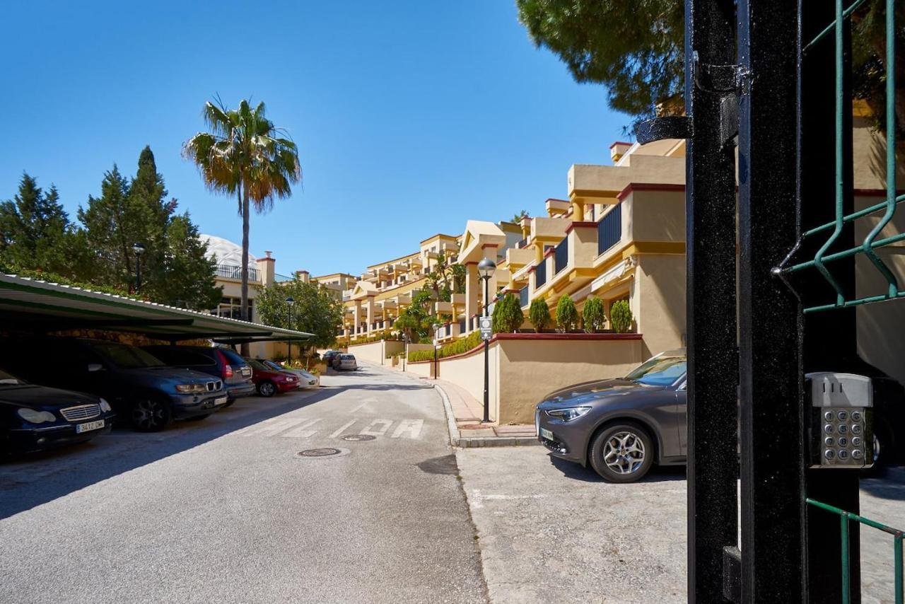 Oleholidays 225 Romana Playa Junto Al Mar Marbella Eksteriør billede