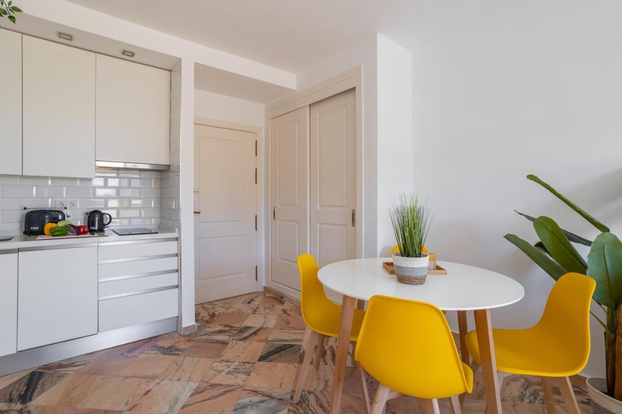Oleholidays 225 Romana Playa Junto Al Mar Marbella Eksteriør billede