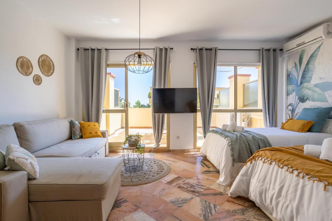 Oleholidays 225 Romana Playa Junto Al Mar Marbella Eksteriør billede