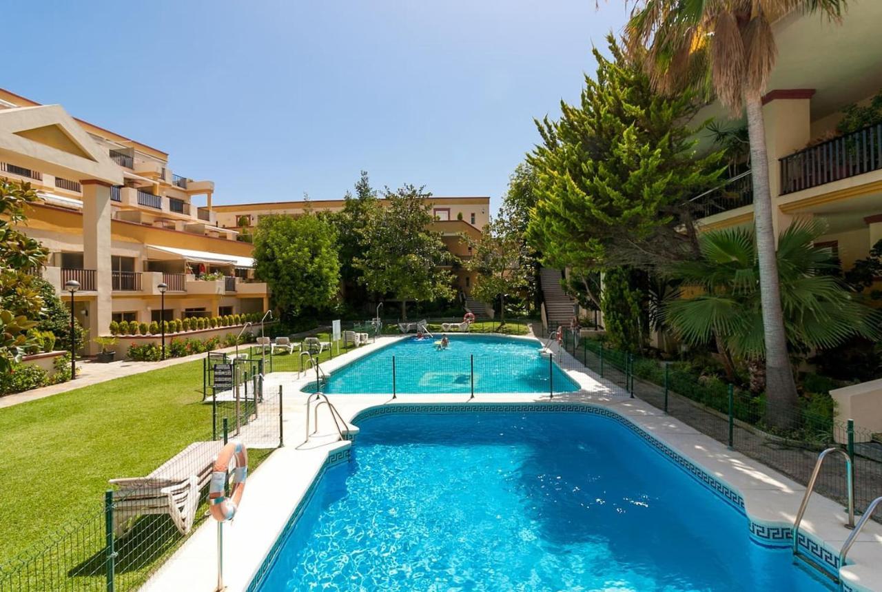 Oleholidays 225 Romana Playa Junto Al Mar Marbella Eksteriør billede